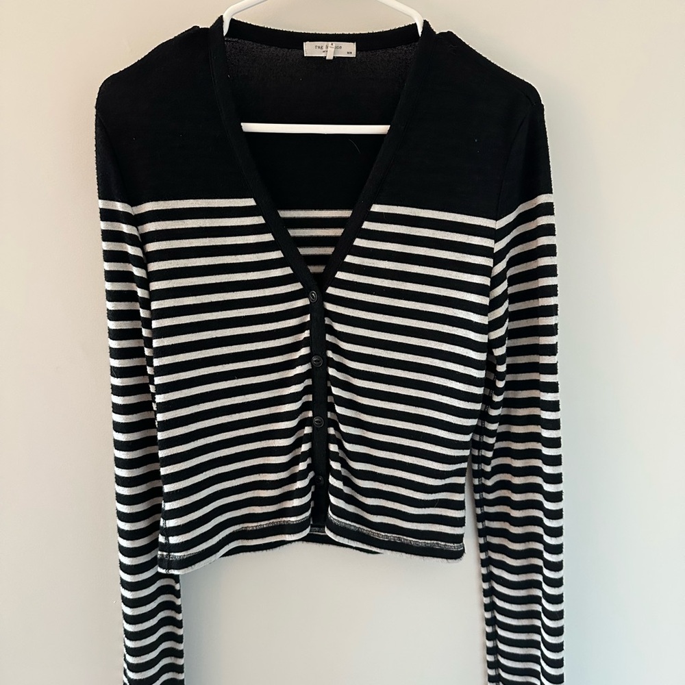 Black and White striped V-Neck longsleeve